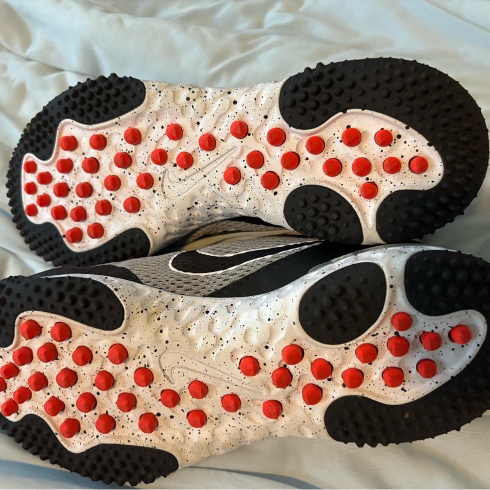 Nike Athletic Shoes Black and Red